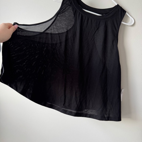 Old Navy Ultralite Go Dry Black Sleeveless Women's Top - Picture 6 of 9